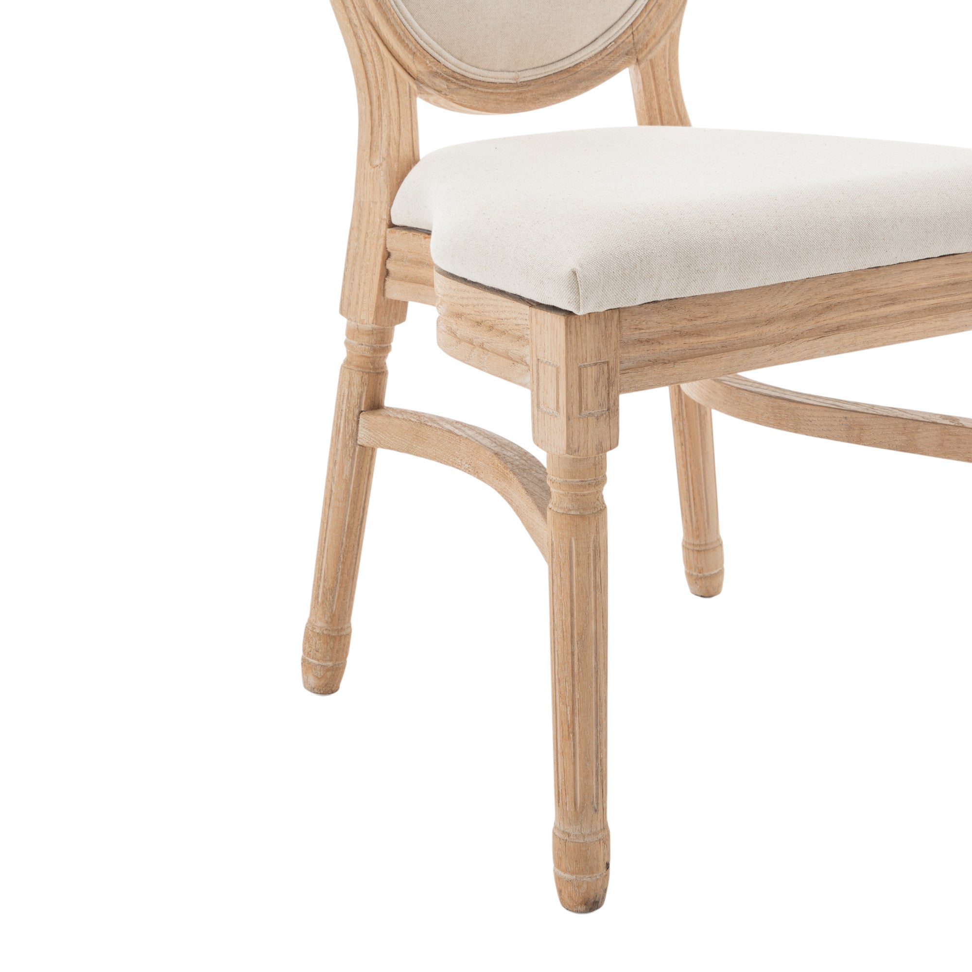 Sedia stile Luigi XVI in legno con schienale rotondo e seduta imbottita in tessuto chiaro, disponibile a noleggio a Roma