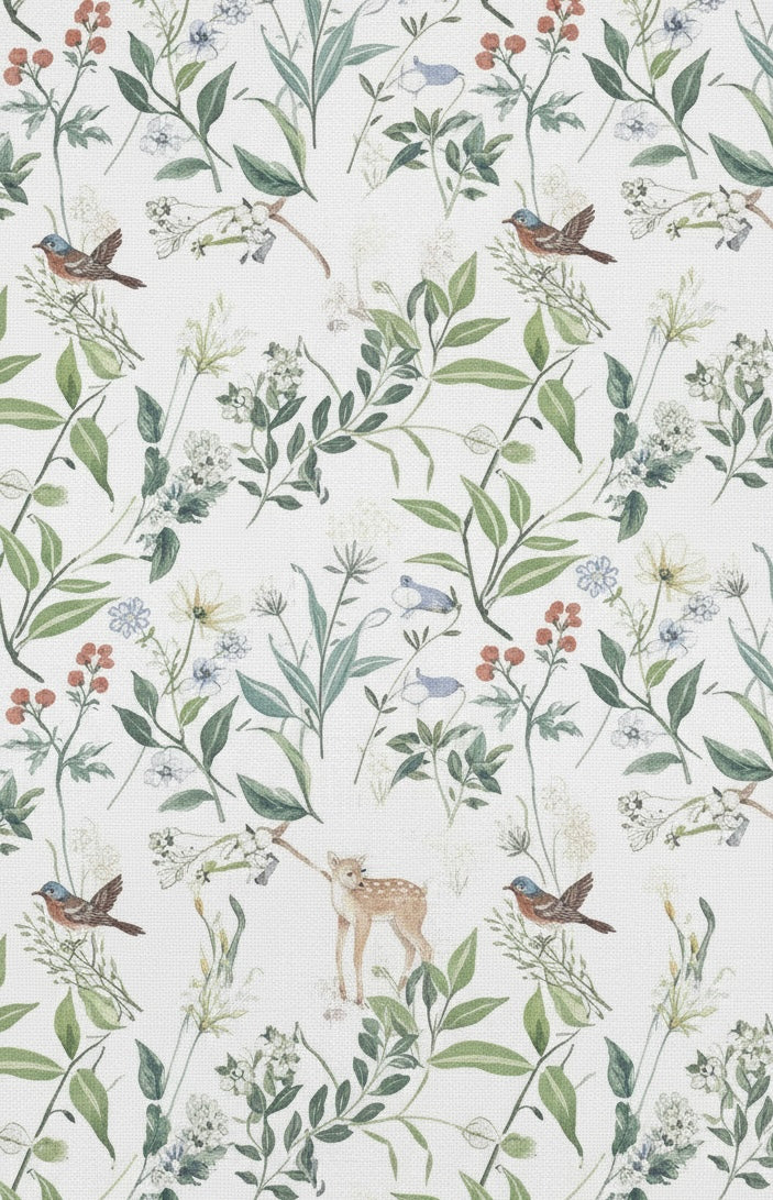 Tovaglia Bosco Incantato con motivo acquerellato botanico e animali per matrimoni country chic e eventi all'aperto